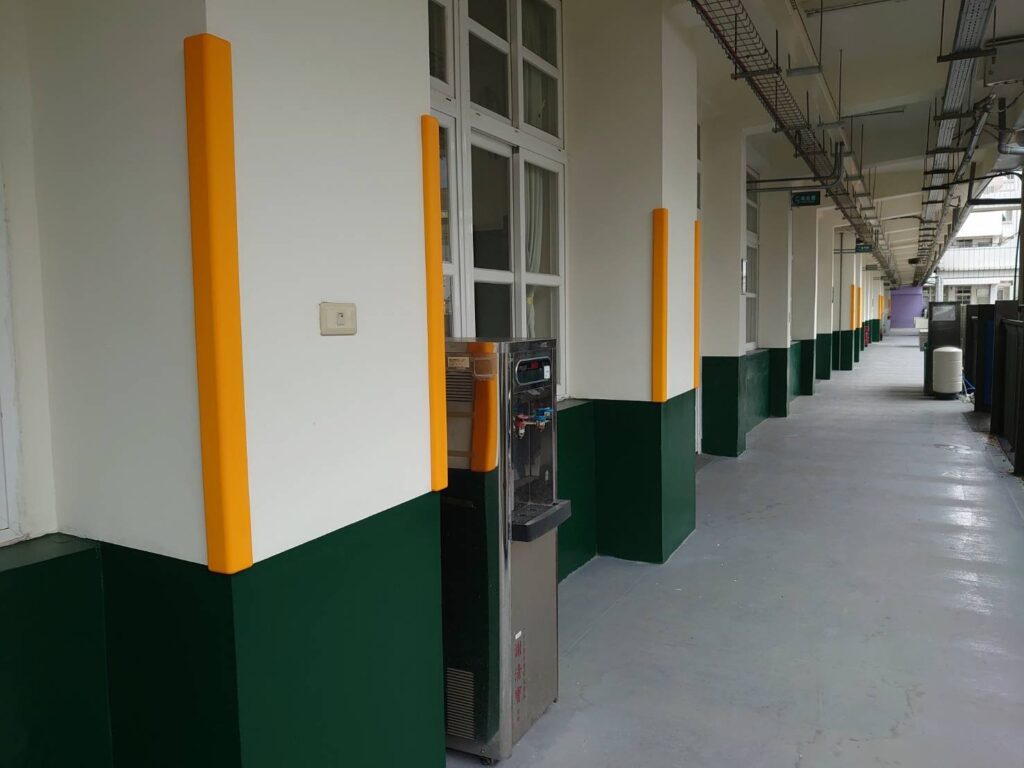 防撞條學校安裝